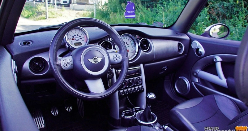 MINI Cooper S cena 25000 przebieg: 238000, rok produkcji 2006 z Gdynia małe 781